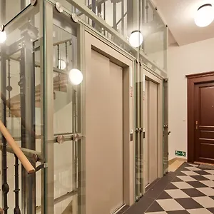 Days - Stylish - Workspace Praga